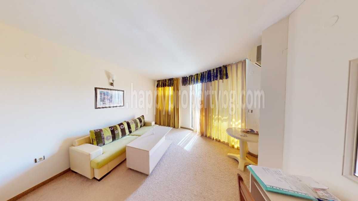 Продава се Двустаен апартамент в к.к. Слънчев бряг - 61 кв.м за 1000 €/кв.м - Снимка #2