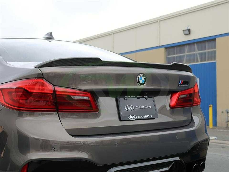 бмв г30 спойлер за багажник / bmw g30 CS spoiler
