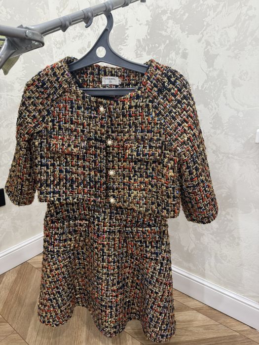 Твидовый костюм шанель