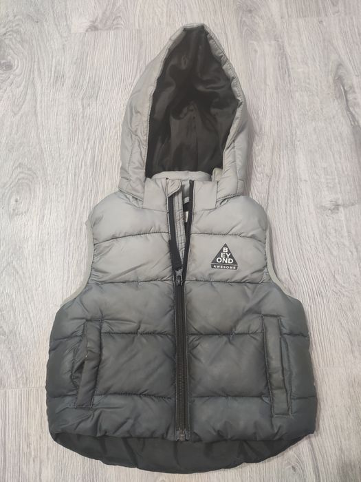 H&M vesta marime 92