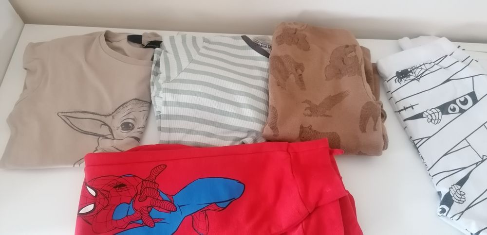 Дрехи за момче /блузи и панталони