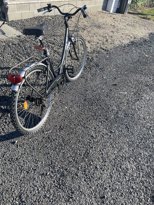 De vânzare bicicletă damă.