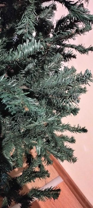 Коледна елха 210 см