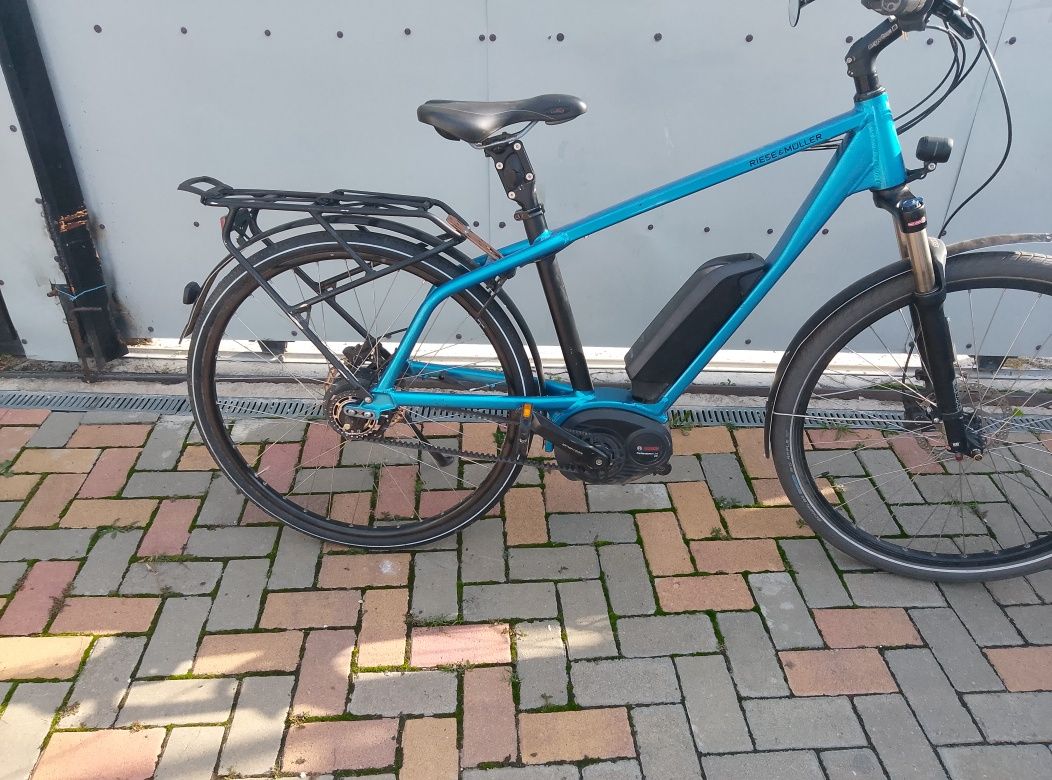 Vând bicicleta electrica cu motor Bosch performance line CX