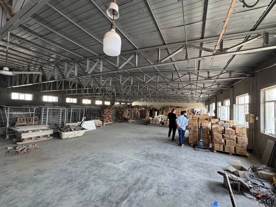 Сдам в аренду складское помещение 2000 м², ул. Чорштипа, 13-й тупик