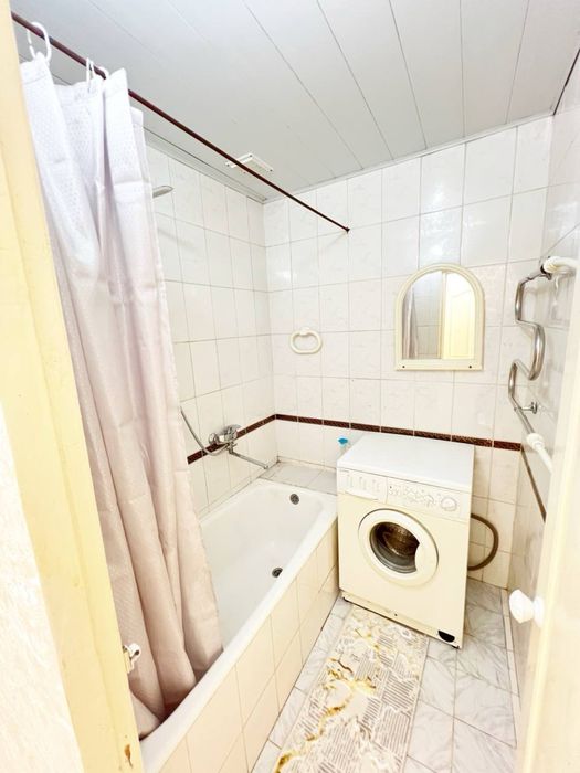 Kvartira sotiladi chilonzor 11 kvartal 2/3/4 48 m2