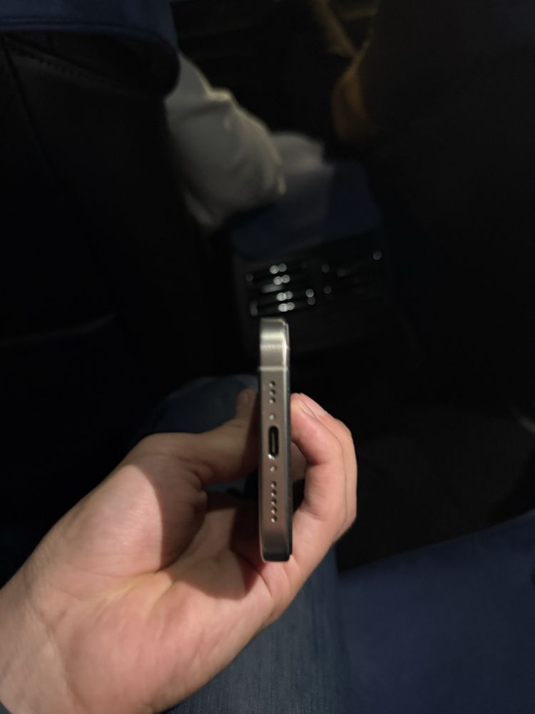 Iphone 15 pro Natural