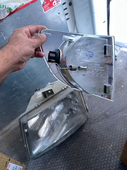 Фарове с мигачи за Мерцедес Вито