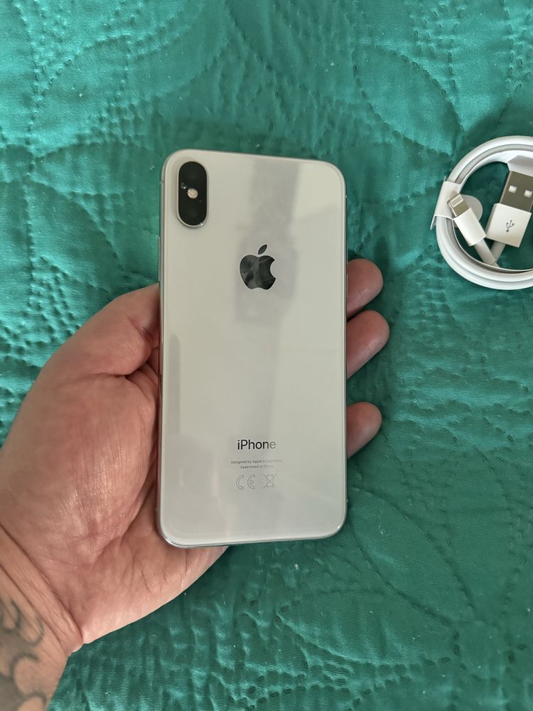 Продавам/Бартер Iphone X 64GB като НОВ