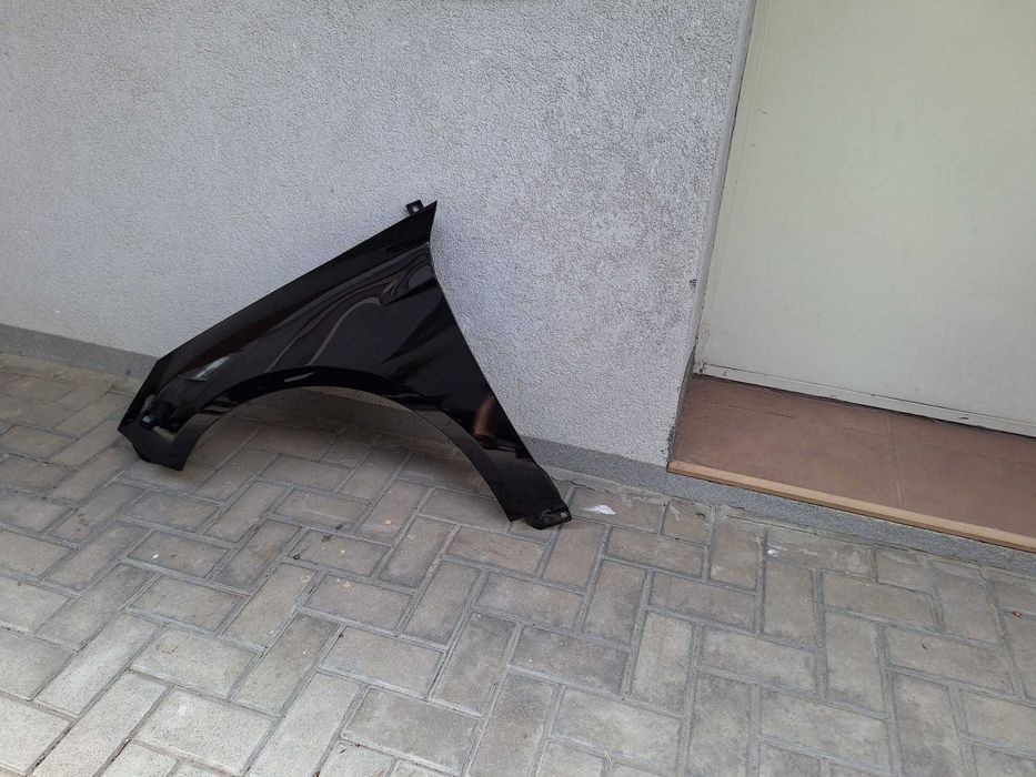 Aripa Fata Stanga Ford Focus 3 III 2011-2014 Vopsita Negru