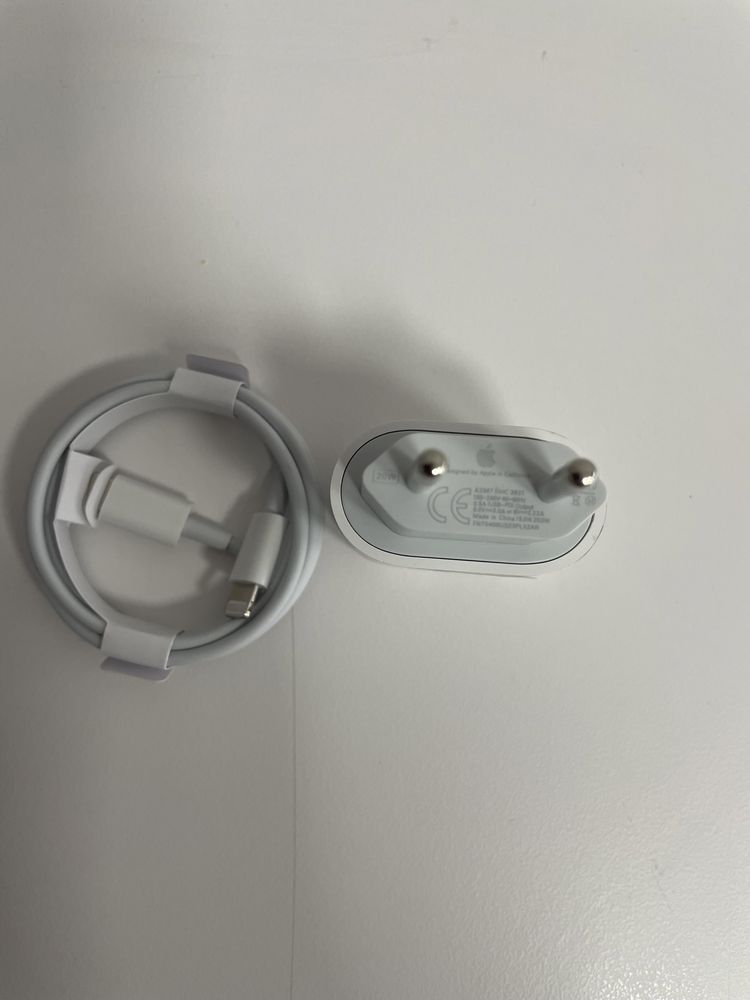  Оригинален комплект зарядно Айфон (Iphone) USB-Type-C 20W