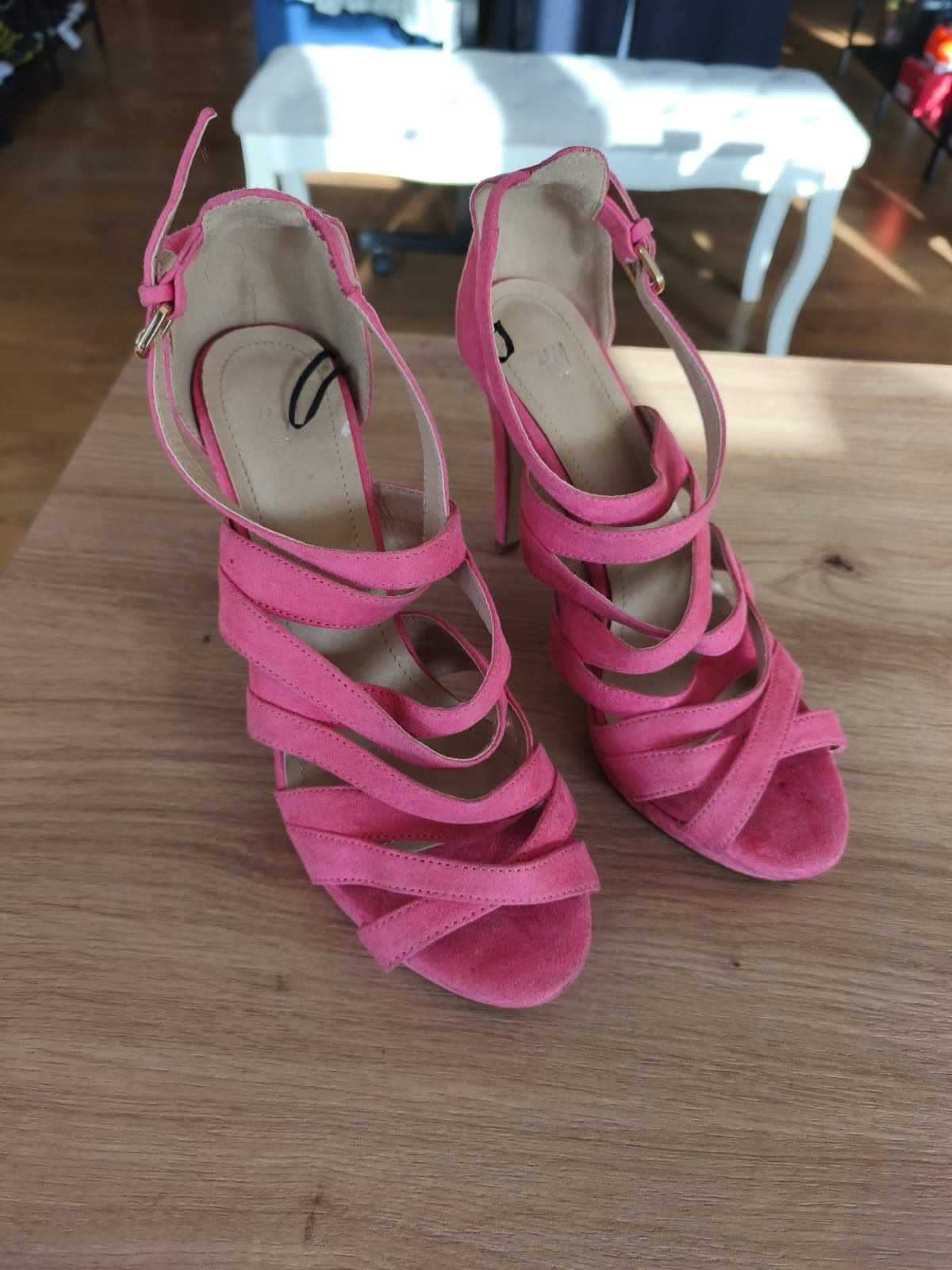 Pantofi cu toc H&M