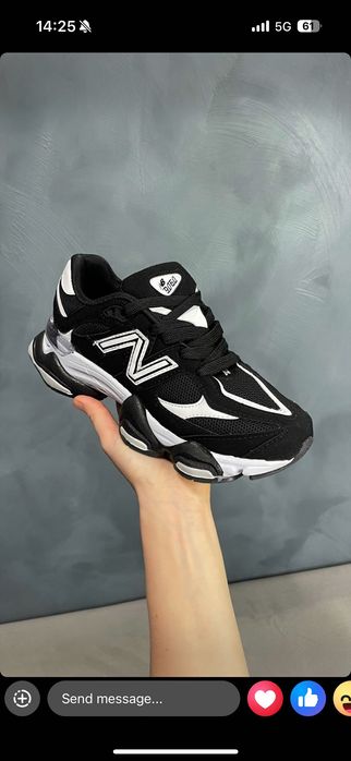 Ново модерни маратонки в черно