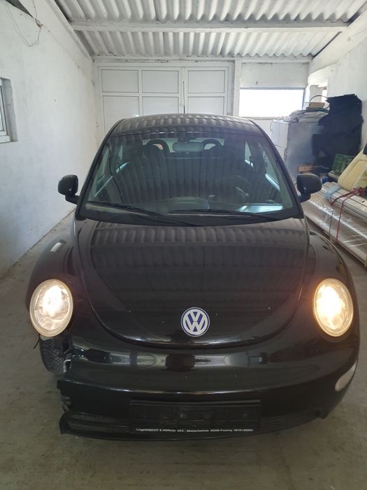 Dezmembrez vând piese pentru vw Beetle  , ALH  , diesel , 2001