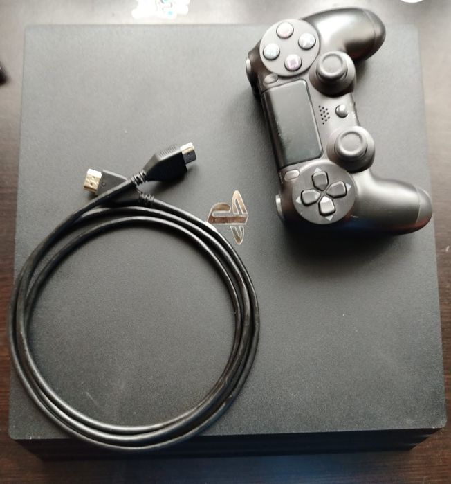 Playatation 4 PRO 1TB