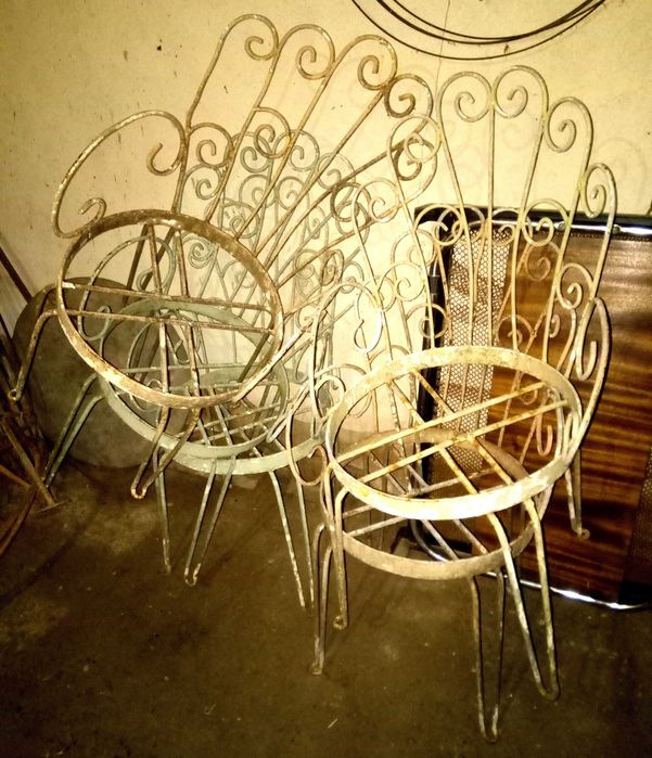 Ретро метални градински столове