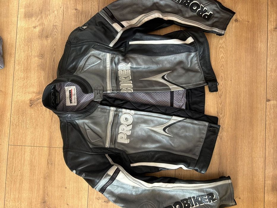 Vând geacă moto piele naturala