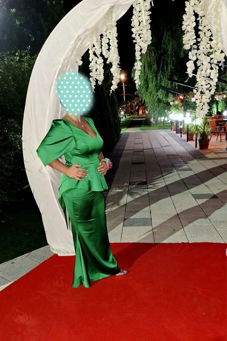 Vând rochie mărime XL