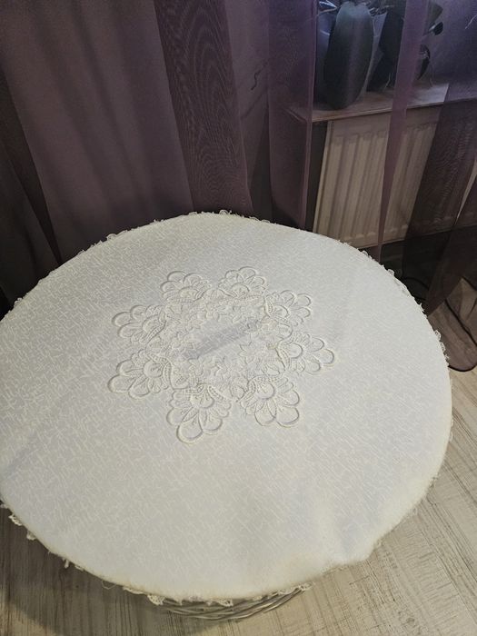 маса KVISTBRO IKEA с място за съхранение