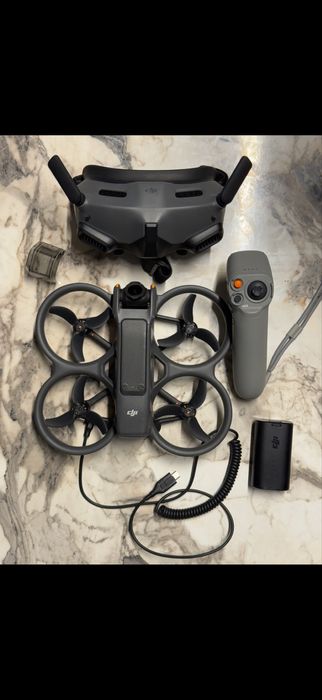 DJI Avata 2 cu RC Motion 2 si Goggles 2 si 1 acumulator