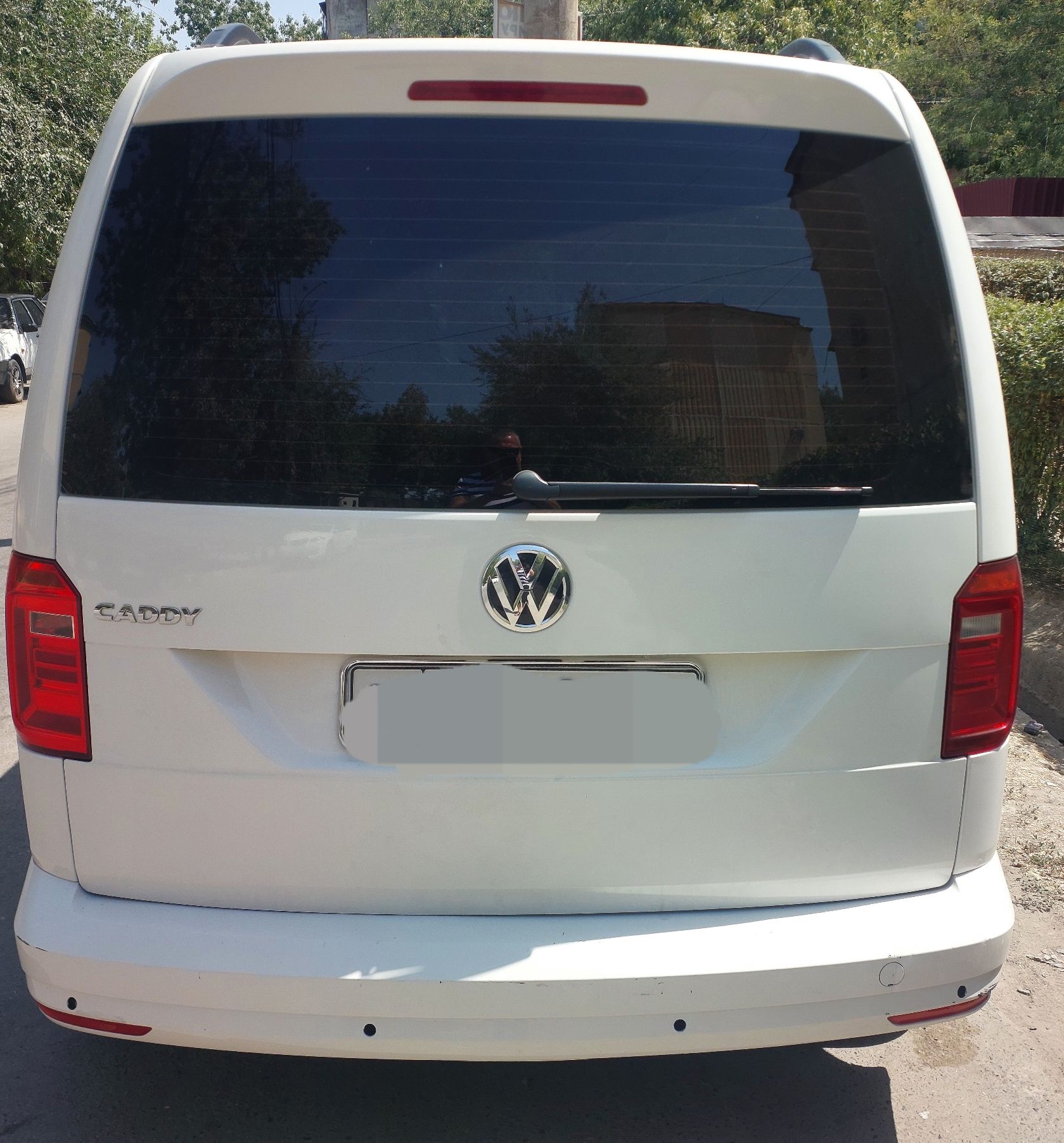 Volkswagen caddy 132 000 км