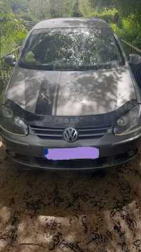 Продава се VW Golf5  2004 година