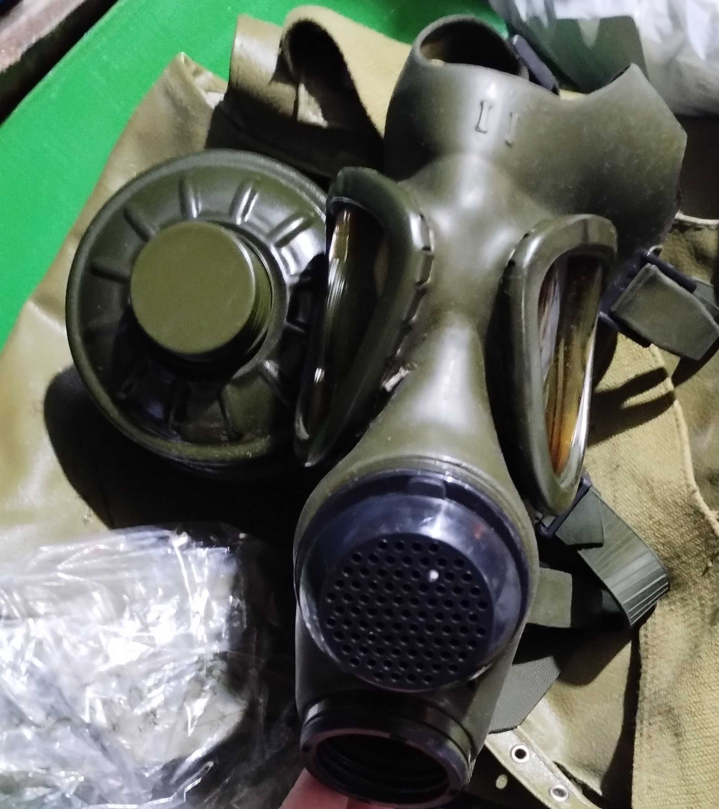Masca de gaze militară anii 1970-1980 - 2 modele
