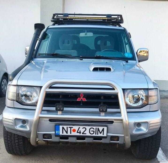 Portbagaj Mitsubishi Pajero MK2 scurt cu prindere pe bari 135cmx125cm