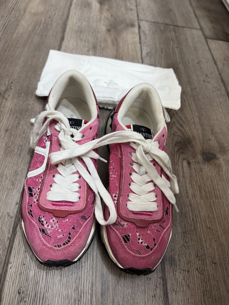 Маратонки Valentino