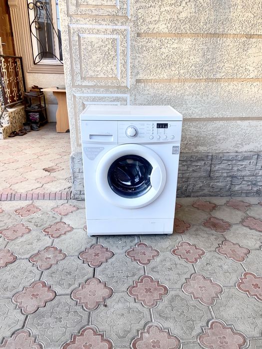 Продам стиральную машинку рабочая 100% гарантия