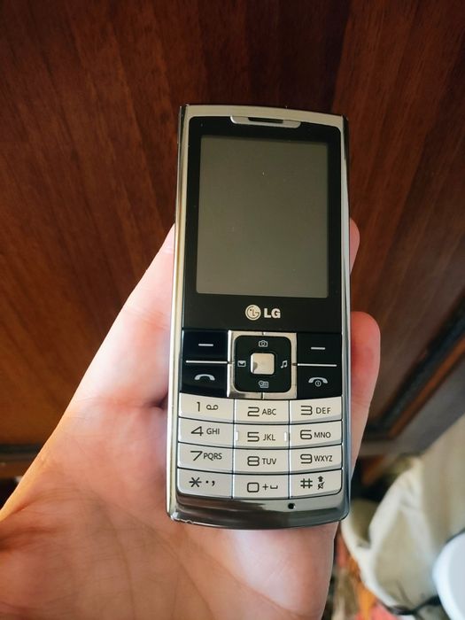 LG S310  ( DECODAT,lb.română)