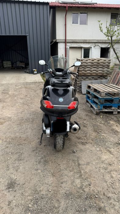 Vand Piaggio Mp3 400ie cat A