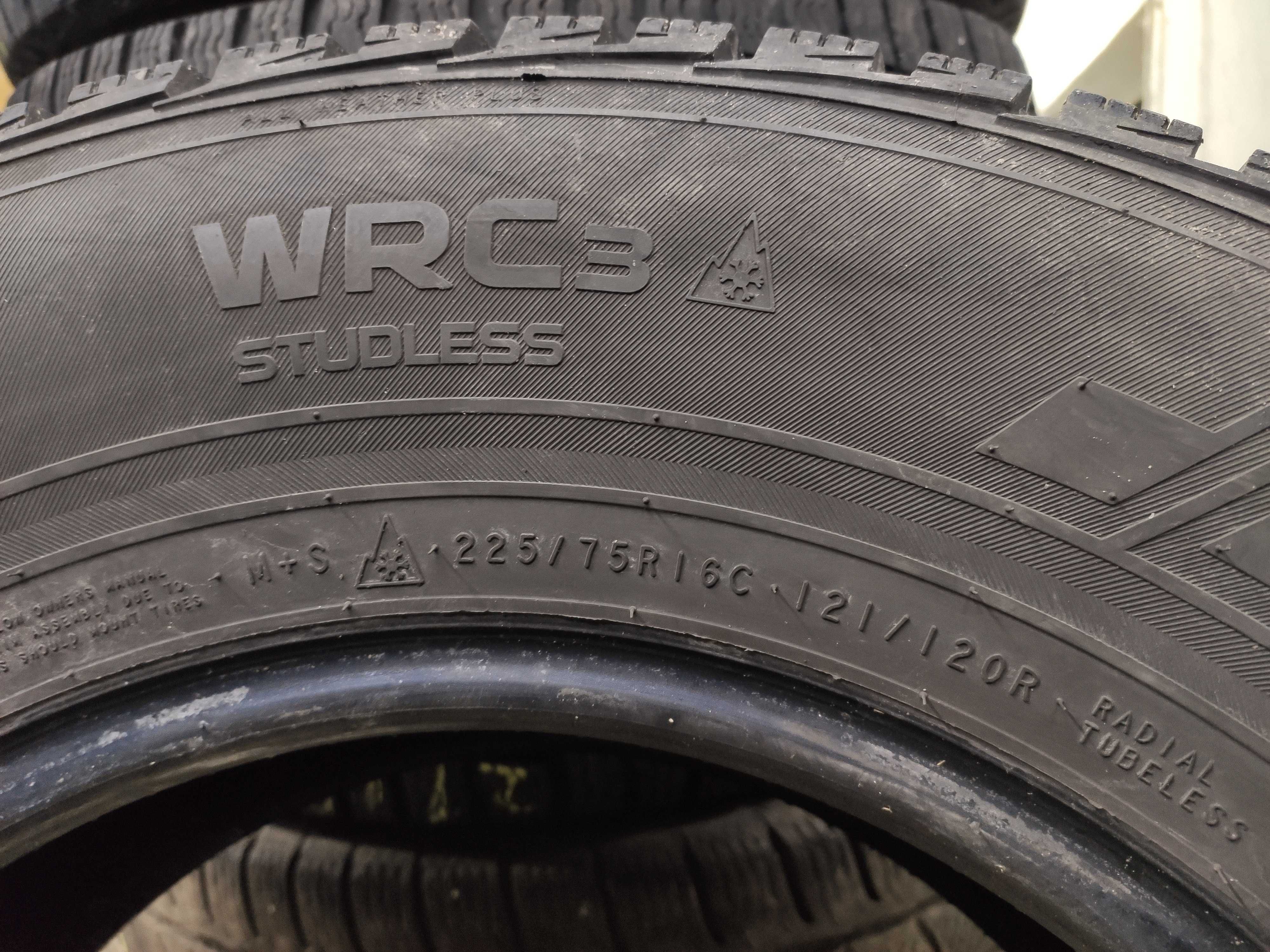 2бр Зимни Гуми 225 75 16 С - Nokian -
