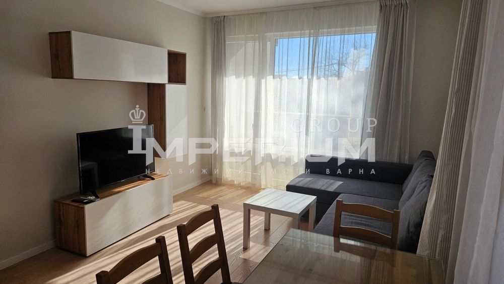 Дава се под наем Двустаен апартамент в Варна, Бриз - 80 кв.м за 408 € - Снимка #2