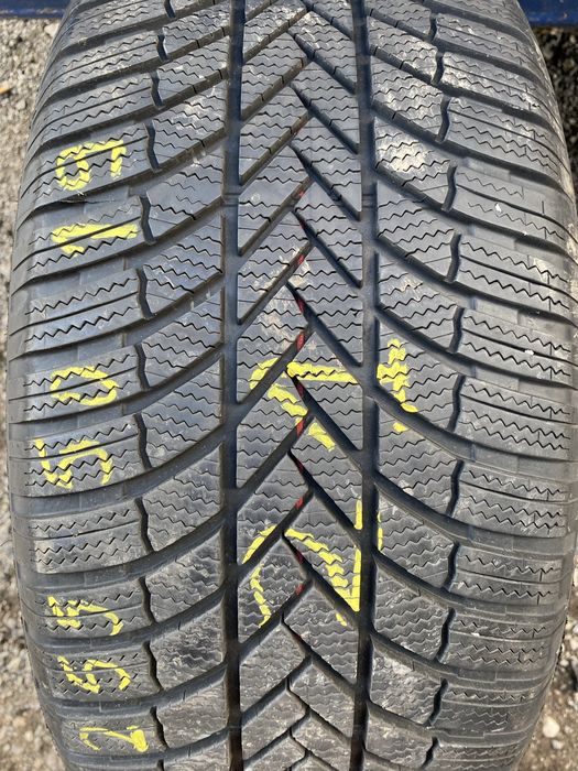 255/50/19 Bridgeston 2 бр Michelin 2 бр