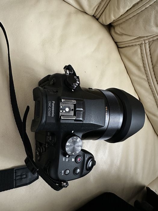 Aparat foto Panasonic Lumix DMC-ZF1000