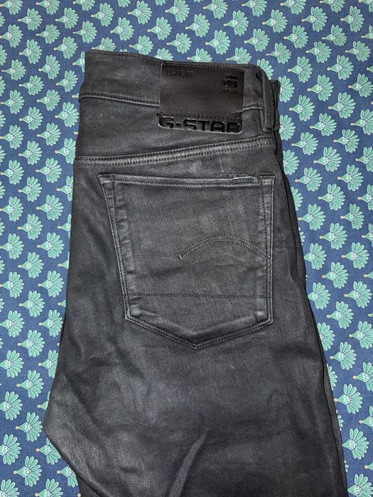 Дамски панталони и дънки