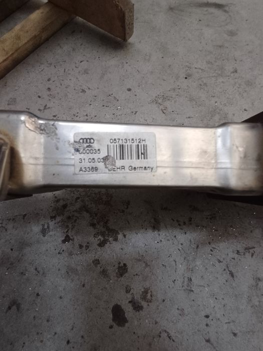 Racitor gaze cu EGR 057131512G 057131512H4.0 TDI Audi A8 4E 2002-2009