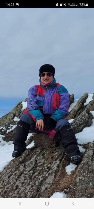 Vând salopete ski   sky S/ M