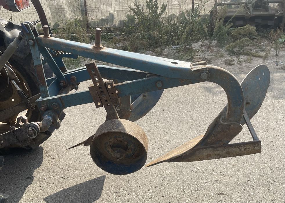 Plug sarbesc 2 brazde 45-60 cp