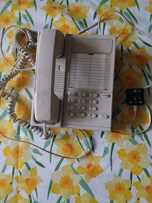 Стационарен телефон