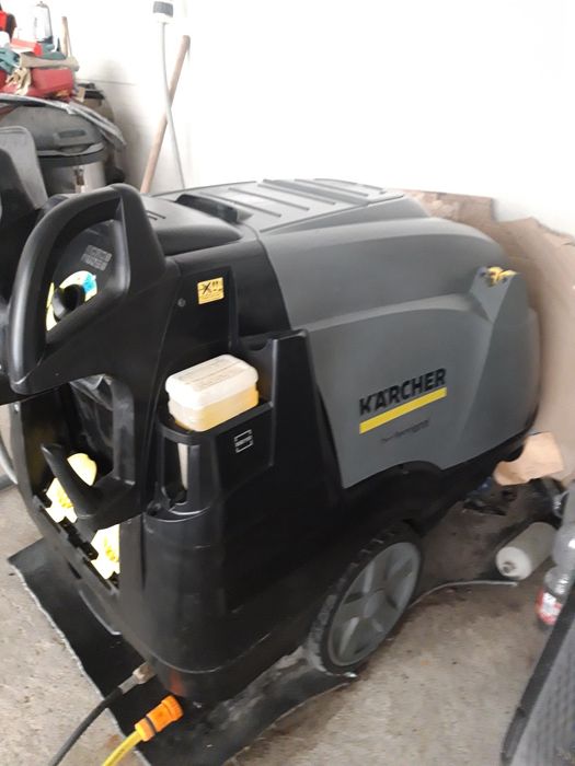 Pompa de spalare apa calda Karcher HDS E8/16