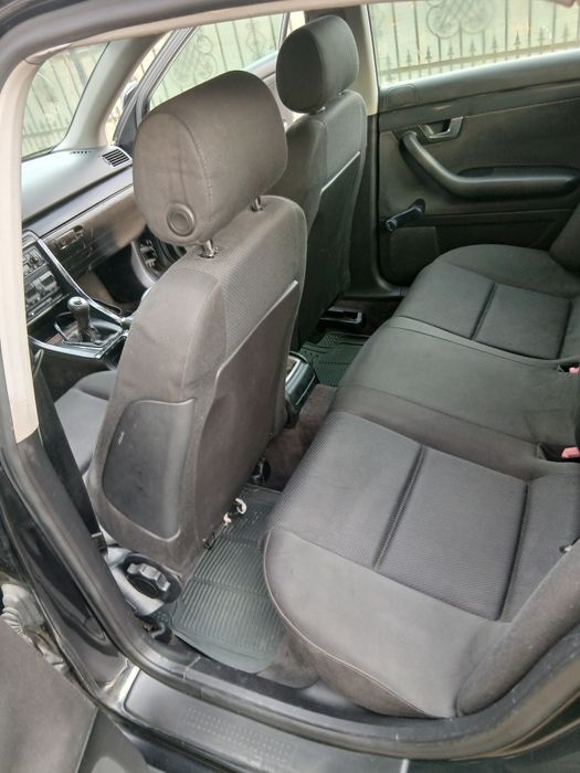 Vând sau schimb audi A4 1.6 benzină