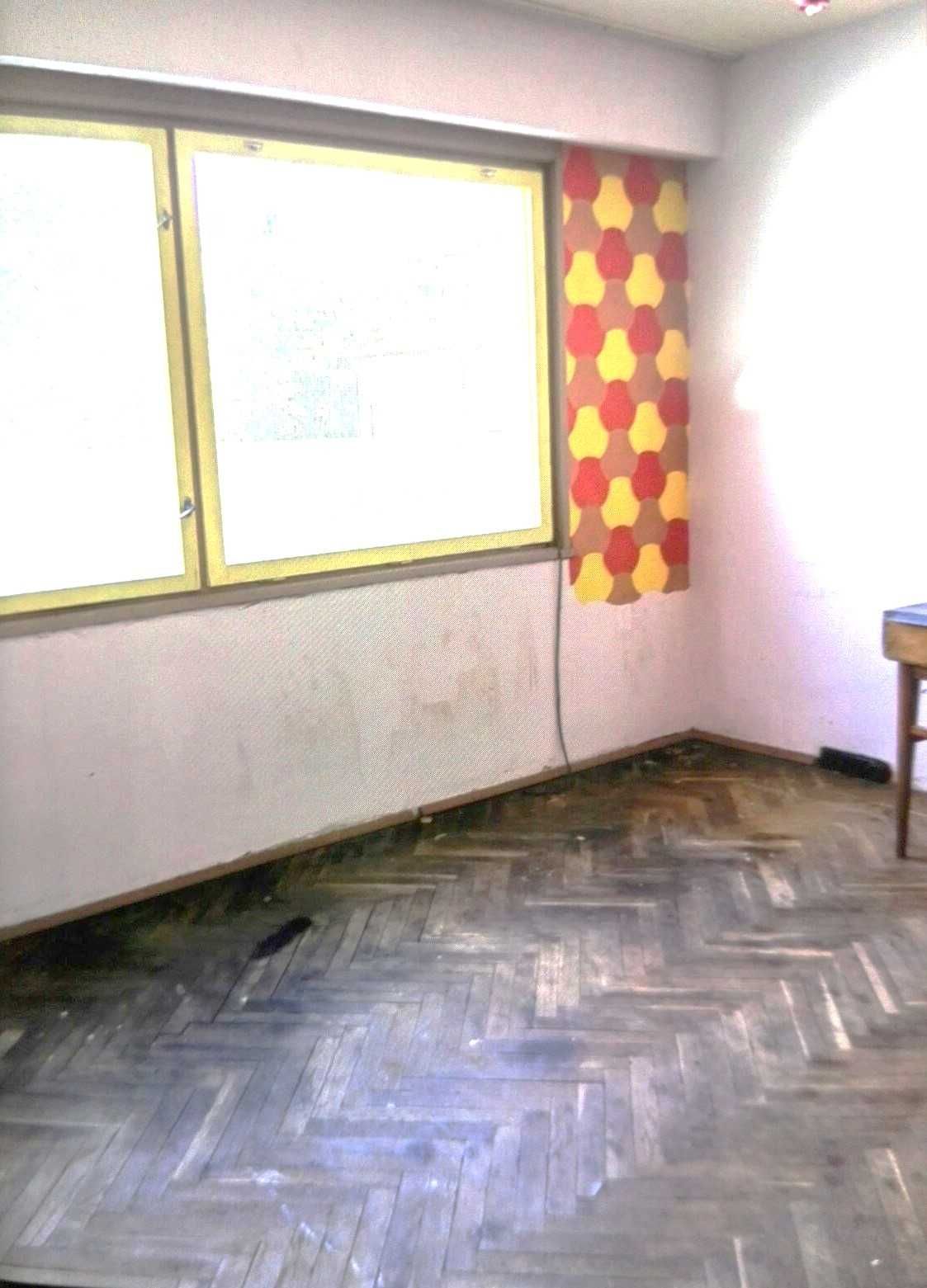 Тристаен апартамент кв.Трошево Варна
