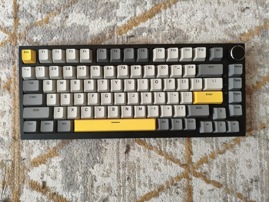 Продам механическую клавиатуру Ajazz Ak820