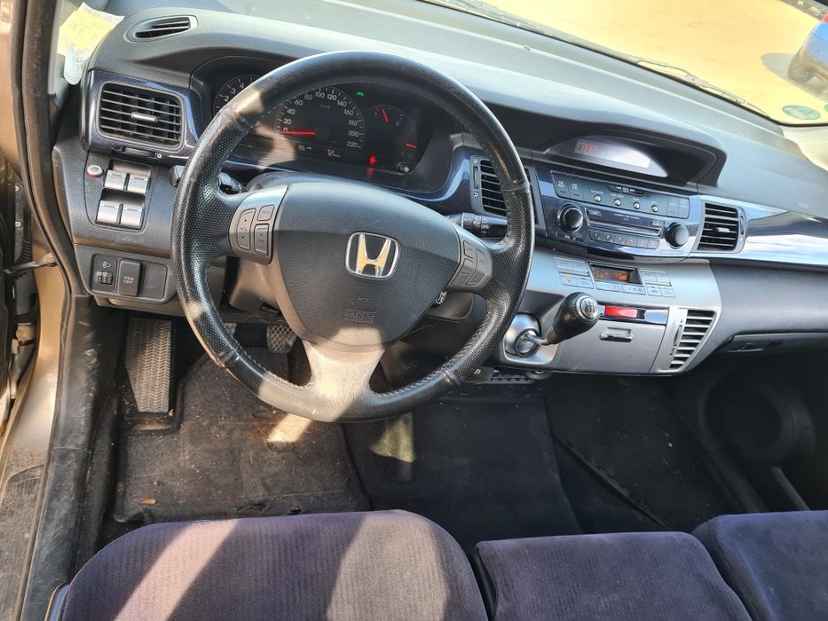 Хонда ФРВ,1.8 бензин,на Части