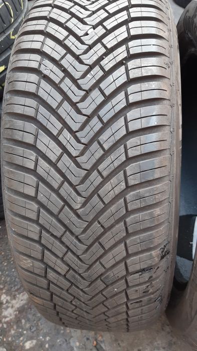 2 anvelope 215/55r18 iarnă marca Continental dot 2022,preț 260 lei/buc