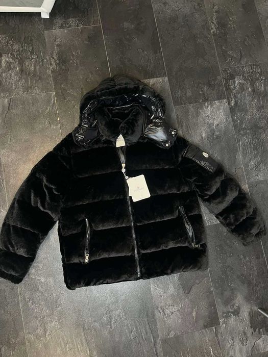 Moncler-Автентично чисто мъжко зимно яке Л размер