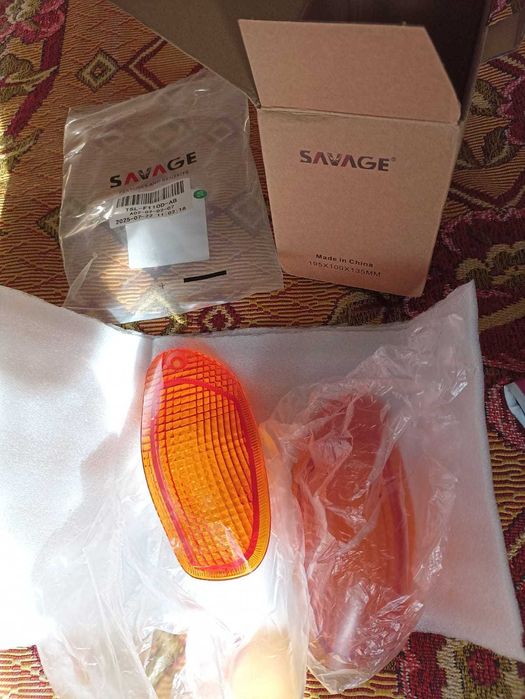 Продам линзы поворотника на kawasaki ZZR 1100 модель D