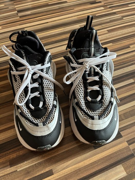 Дамски маратонки Nike